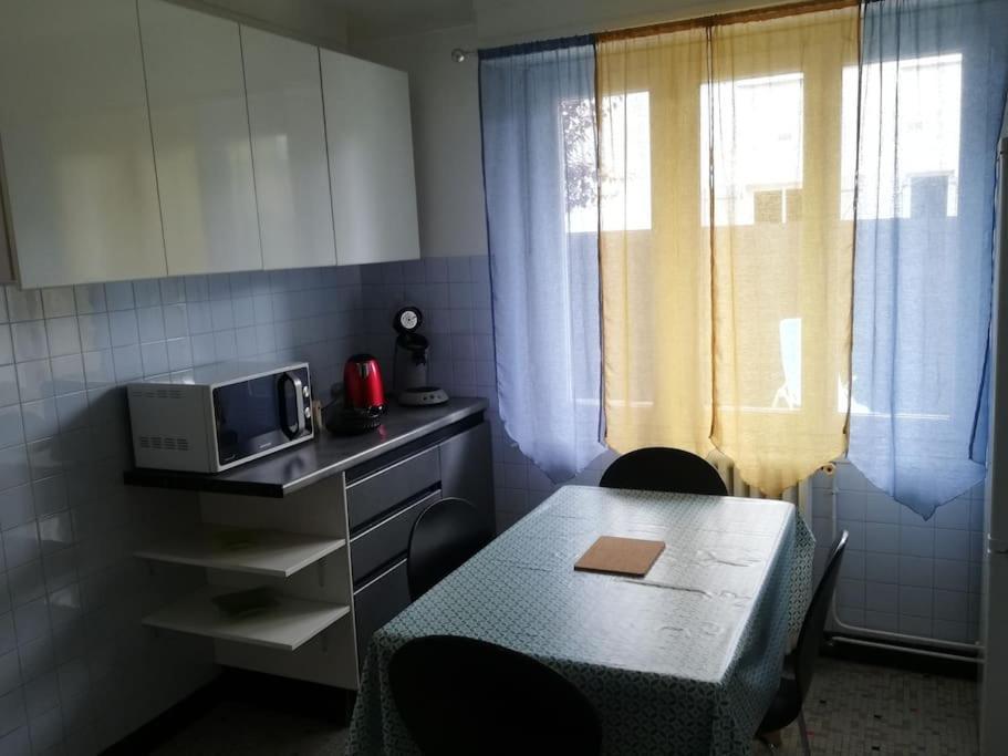 Appartement Dans Villa Pau Exterior photo